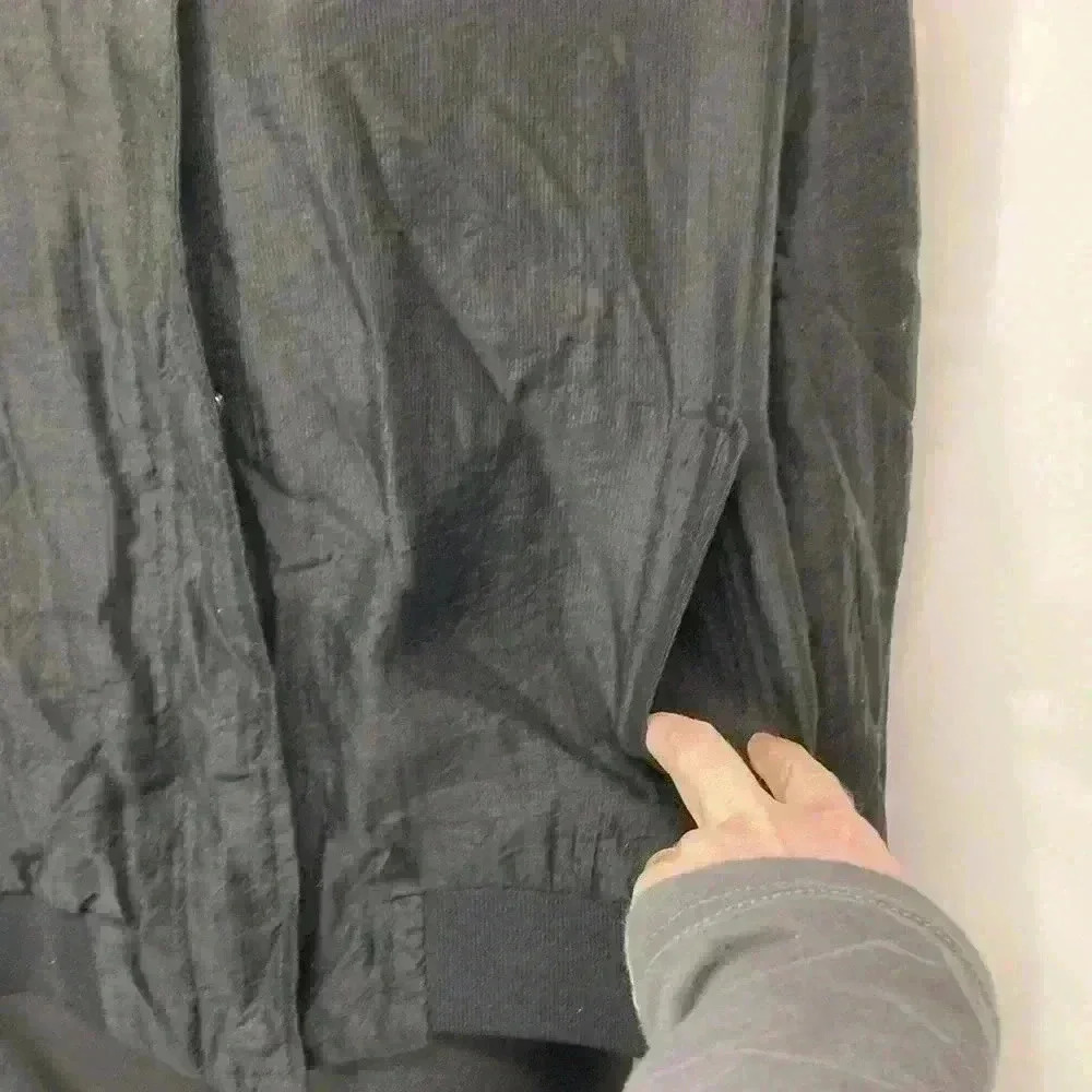 Philosophy size large, black, thin jacket, good condition - Picture 2 of 9